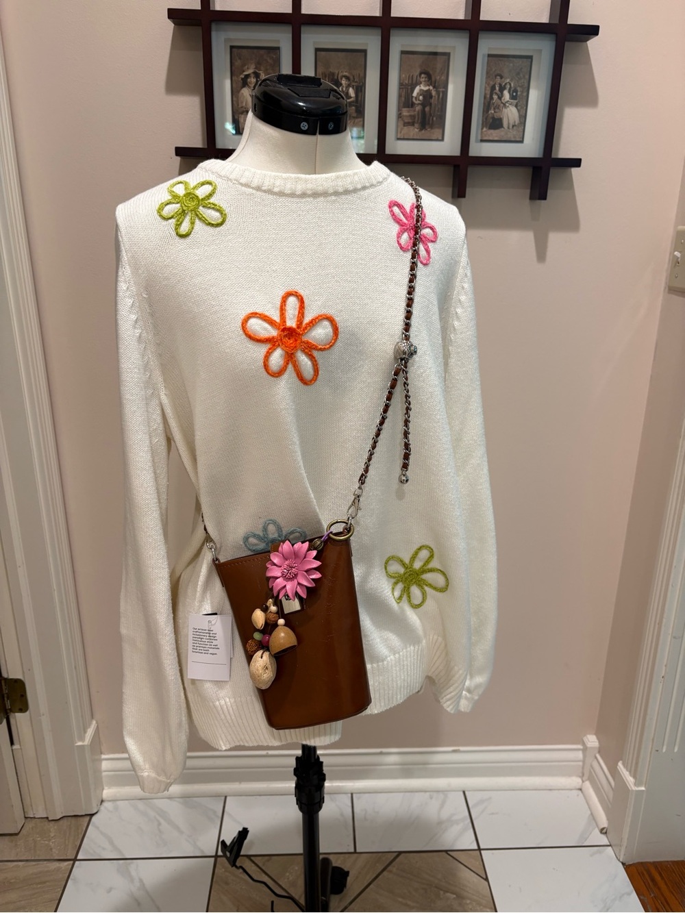 🍁🍃White Floral Embroidered Sweater + New Purse with Charms